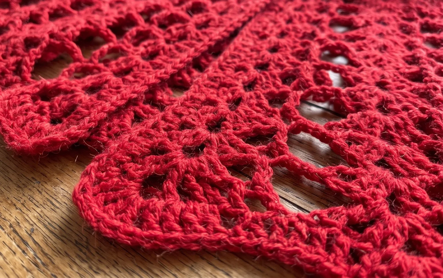 Easy lace crochet cape free pattern with video-jennyandteddy